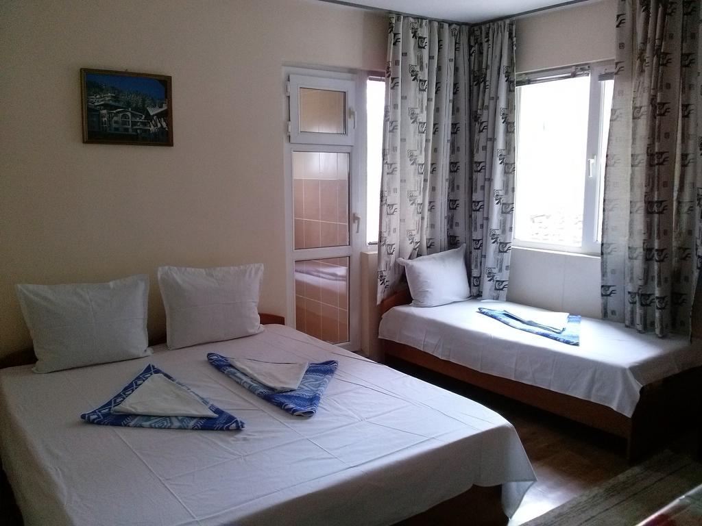 Dobrevi Guest House ソゾポル エクステリア 写真
